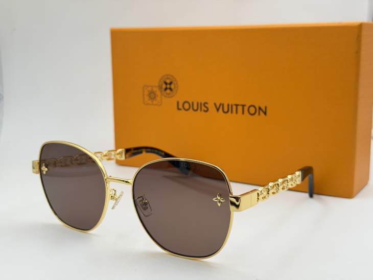 Picture of Louis Vuitton Sunglasses _SKUfw80879843fw